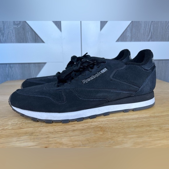S61. New Reebok Lifestyle Black 10 Men’s EU43 - Picture 3 of 6